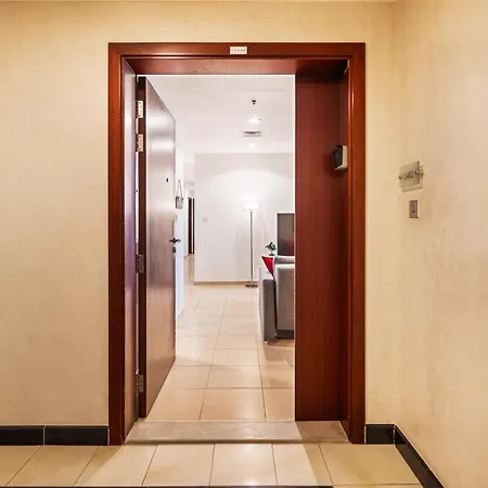 Brand New Spacious, Deluxe, 5Br Plus Maidroom On Jbr Walk Next To Beach ,Tram & Mall By La Buena Vida Holiday Homes Dubai Exterior photo