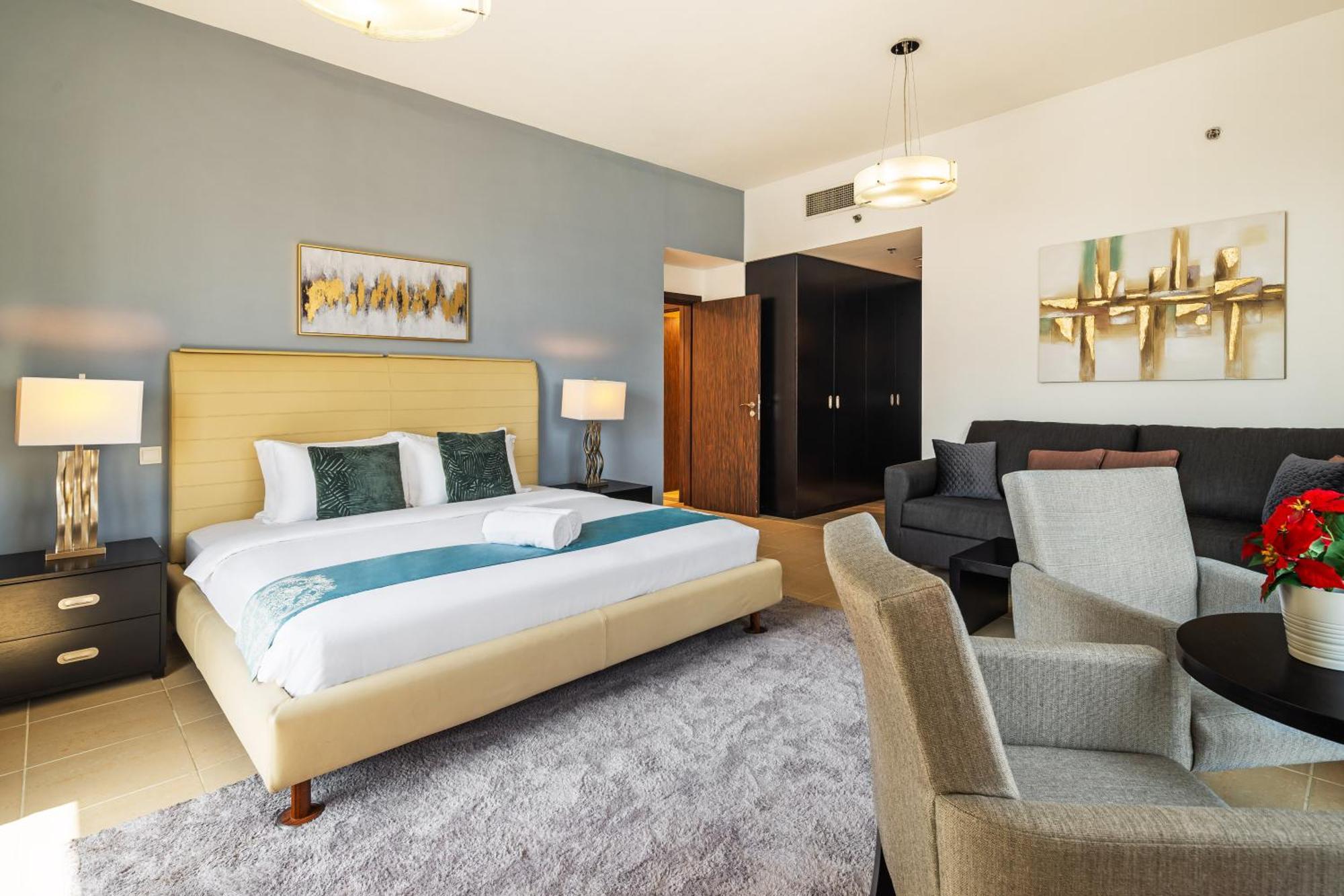 Apartment Brand New Spacious, Deluxe, 5br Maidroom On Jbr Walk Next To ,tram & Mall By La Buena Vida Homes Dubai