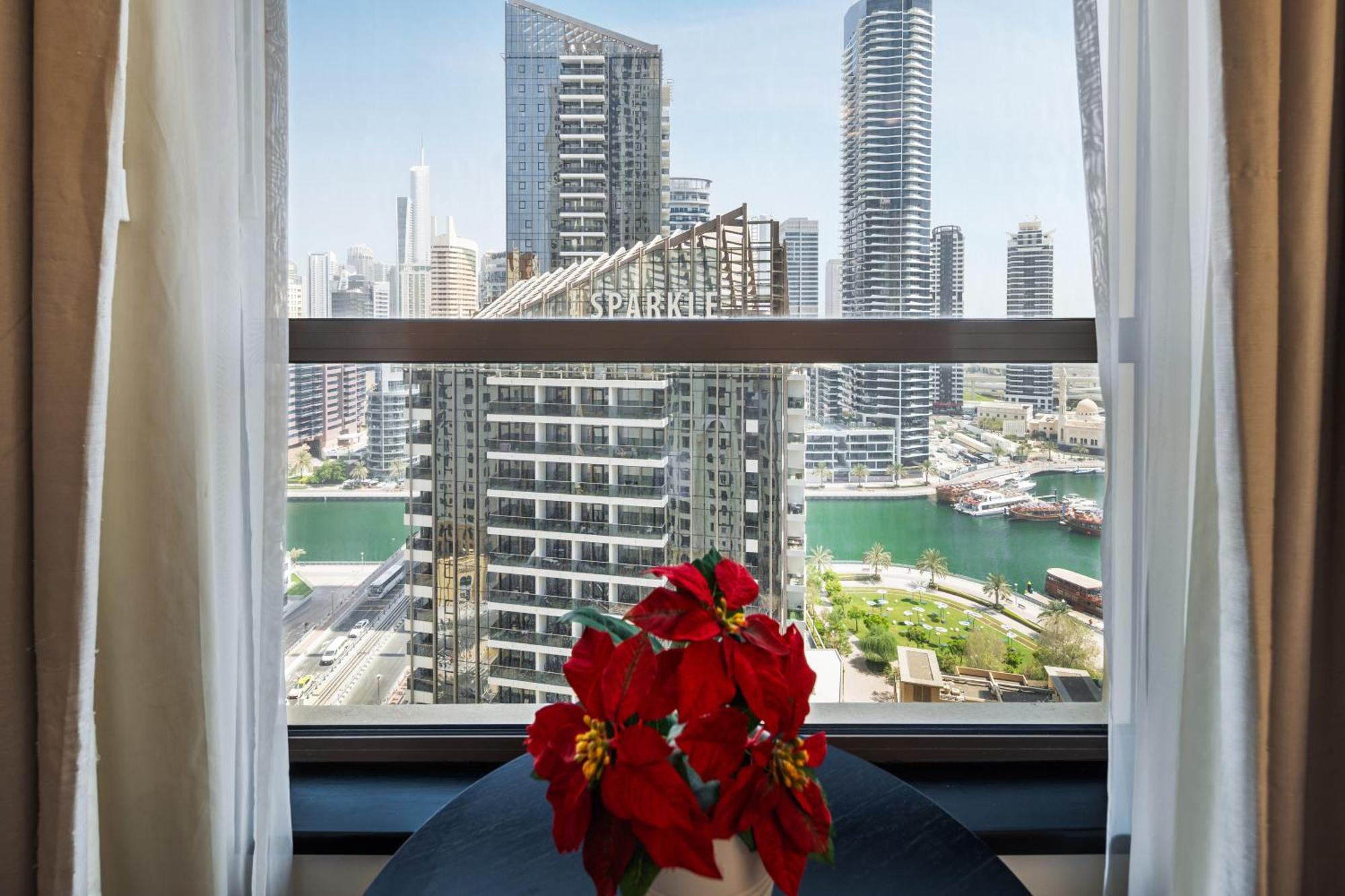 Brand New Spacious, Deluxe, 5br Maidroom On Jbr Walk Next To ,tram & Mall By La Buena Vida Homes Dubai