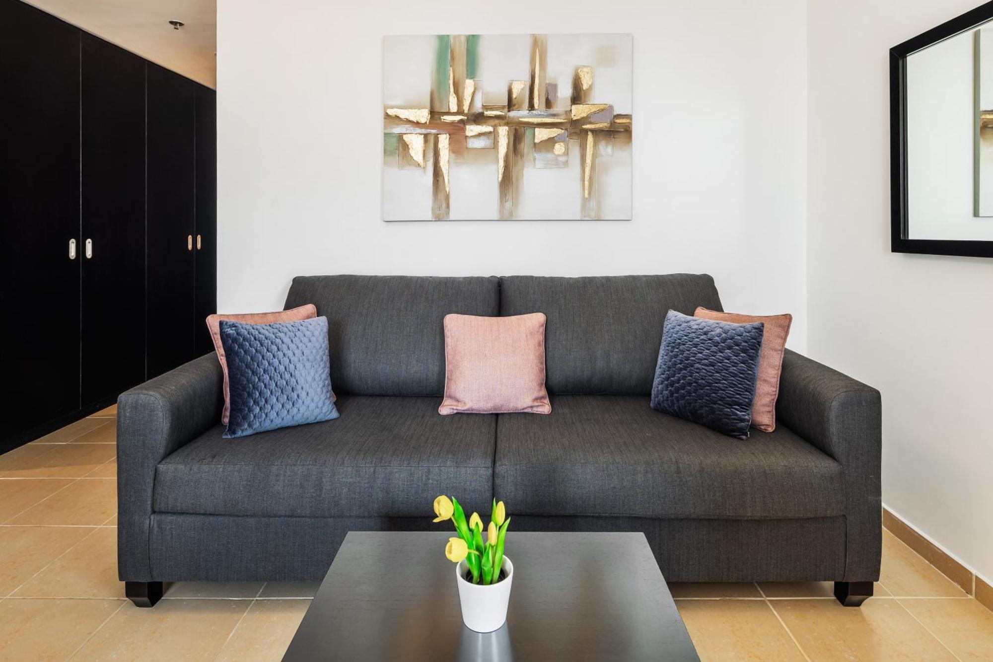 Apartment Brand New Spacious, Deluxe, 5br Maidroom On Jbr Walk Next To ,tram & Mall By La Buena Vida Homes