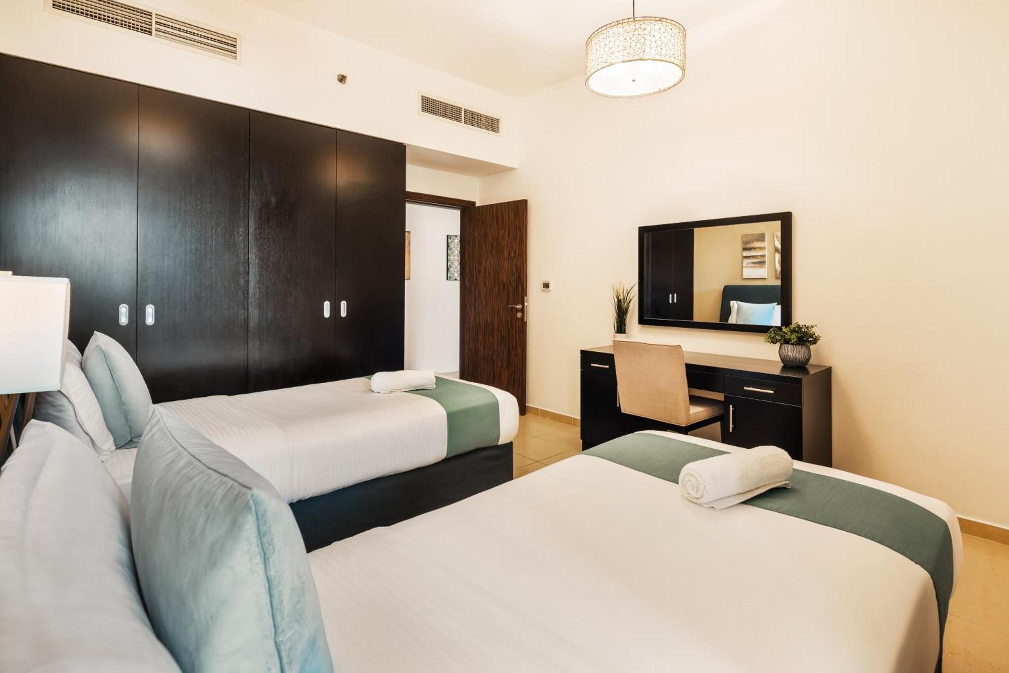 Brand New Spacious, Deluxe, 5br Maidroom On Jbr Walk Next To ,tram & Mall By La Buena Vida Homes Dubai